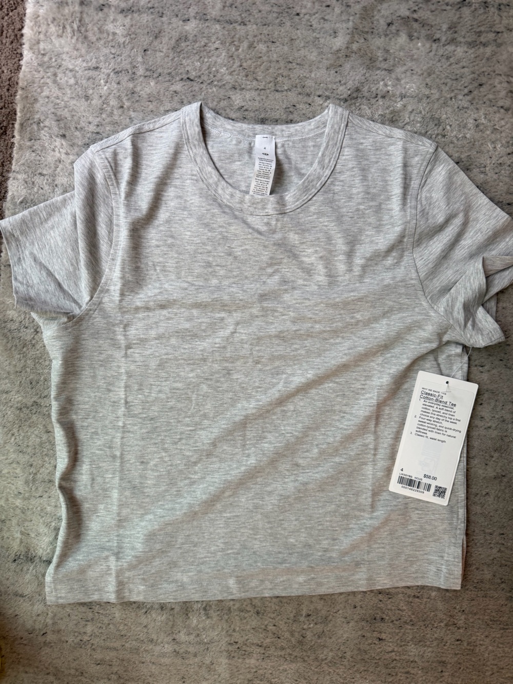 lululemon athletica Heathered Light Gray Short Sleeve Tee